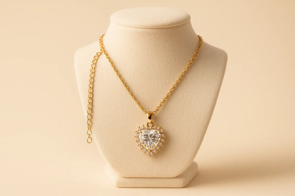 Fall in love necklace - Enhanced Product Image